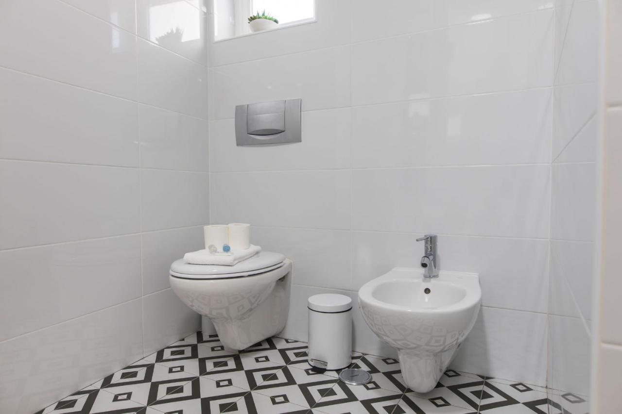 Lovelystay - Bairro Alto Terrace Wonder Lisbon Luaran gambar